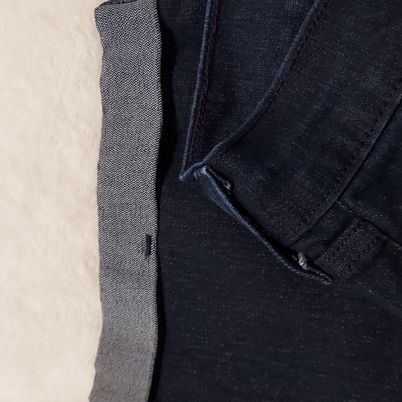 NWOT Women's NYDJ Denim Lift Tuck Capris Size 10 - Picture 4 of 11